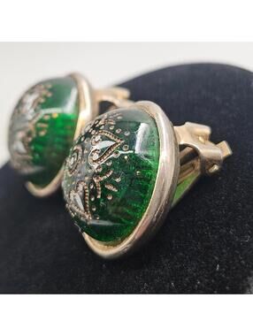 Vintage Green Art Glass Clip On Earrings Hattie Carnegie Gold Tone Signed 1950s